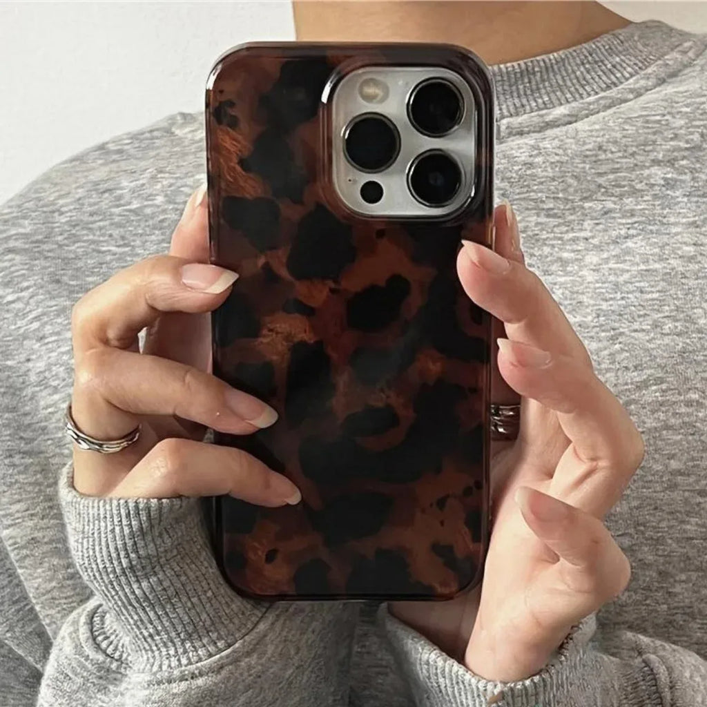 Retro Amber Laser Leopard Print iPhone Case – Stylish Soft Cover for iPhone 7 to 17 Pro Max